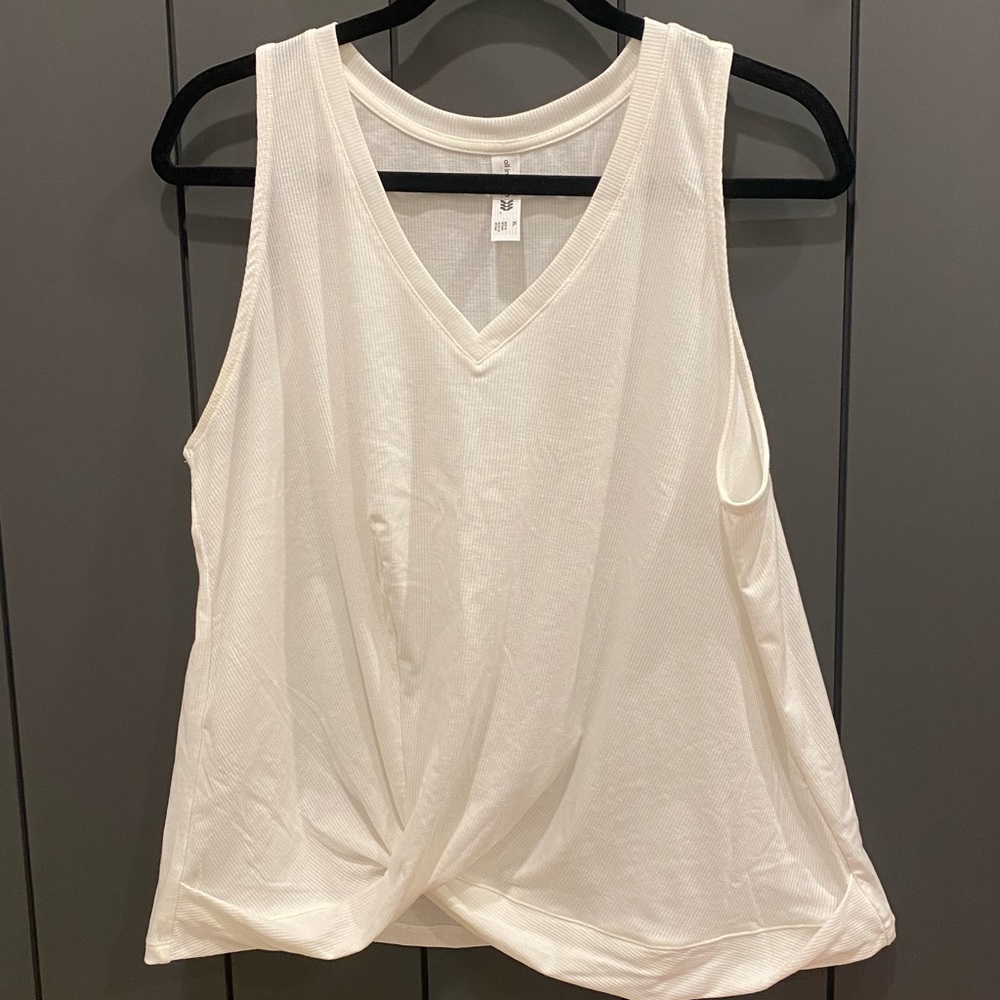 TARGET ALL IN MOTION white workout tank top